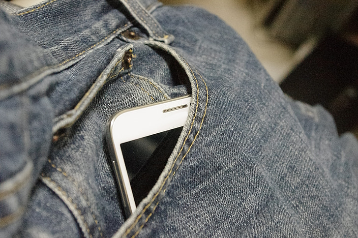 cellphone in jean pocket