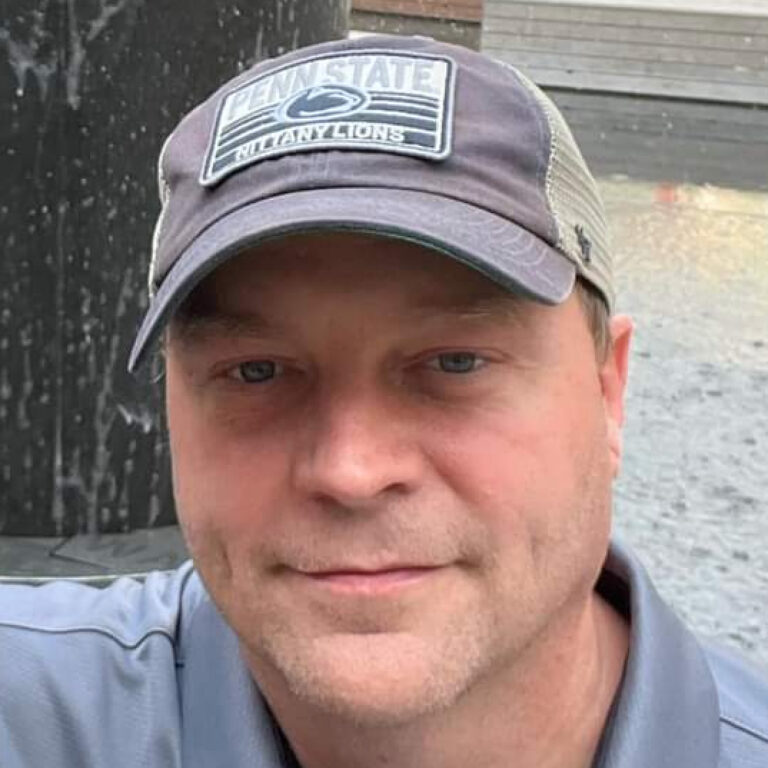Bill’s Stage 4 Colon Cancer is Incurable, But He’s Living His Life on His Own Terms