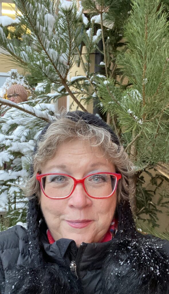 Colleen J. stage 4 endometrial cancer